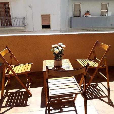 Bed And Breakfast Hibiscus Alghero Kültér fotó