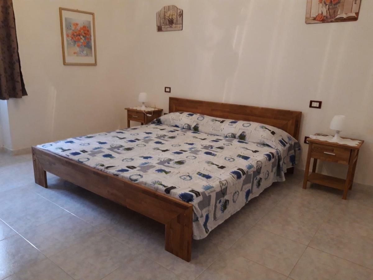 Bed And Breakfast Hibiscus Alghero Kültér fotó