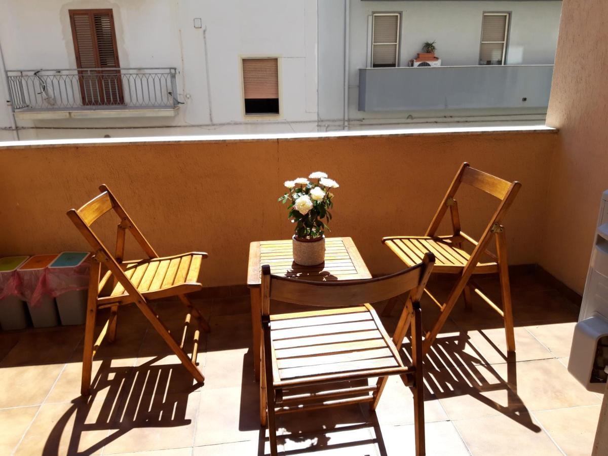 Bed And Breakfast Hibiscus Alghero Kültér fotó